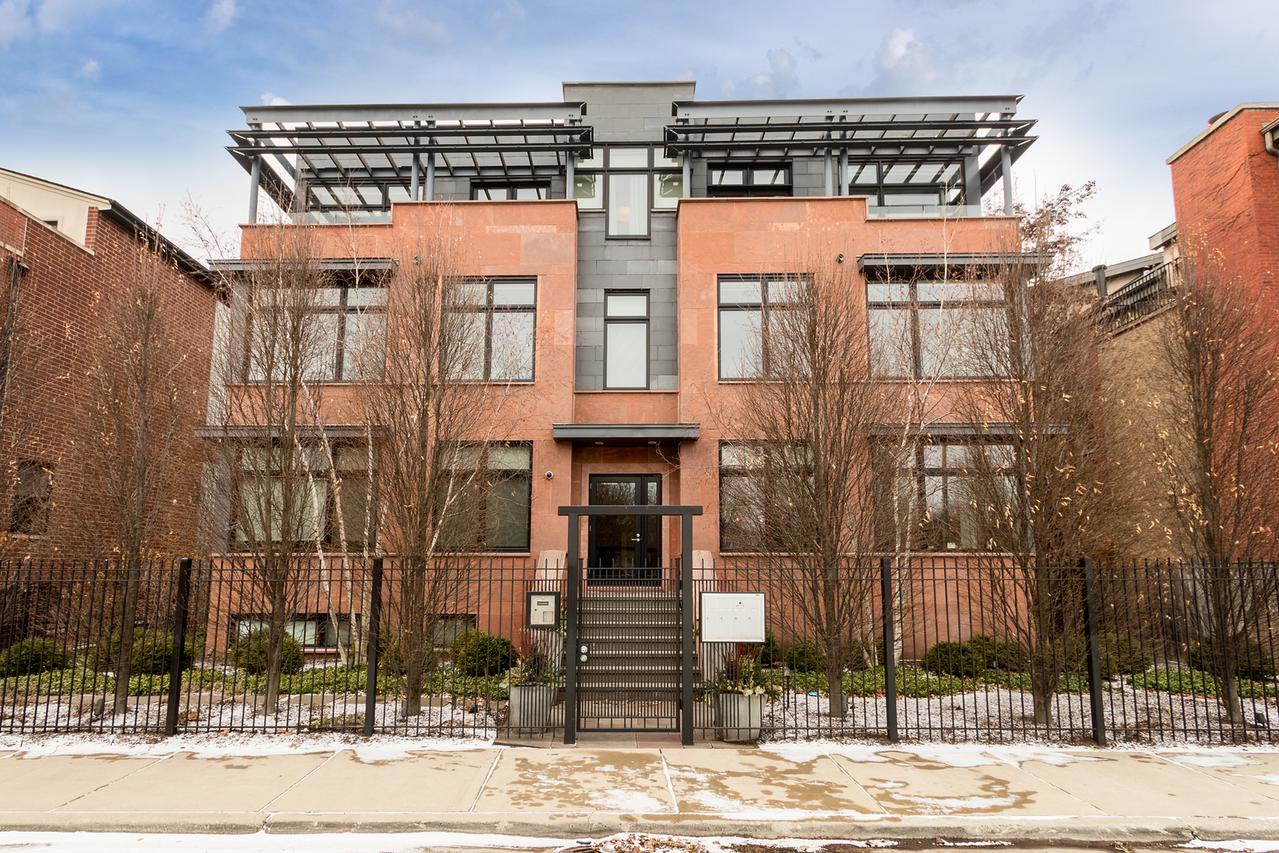 2636 N Lakewood Ave. #2, Chicago, IL 60614