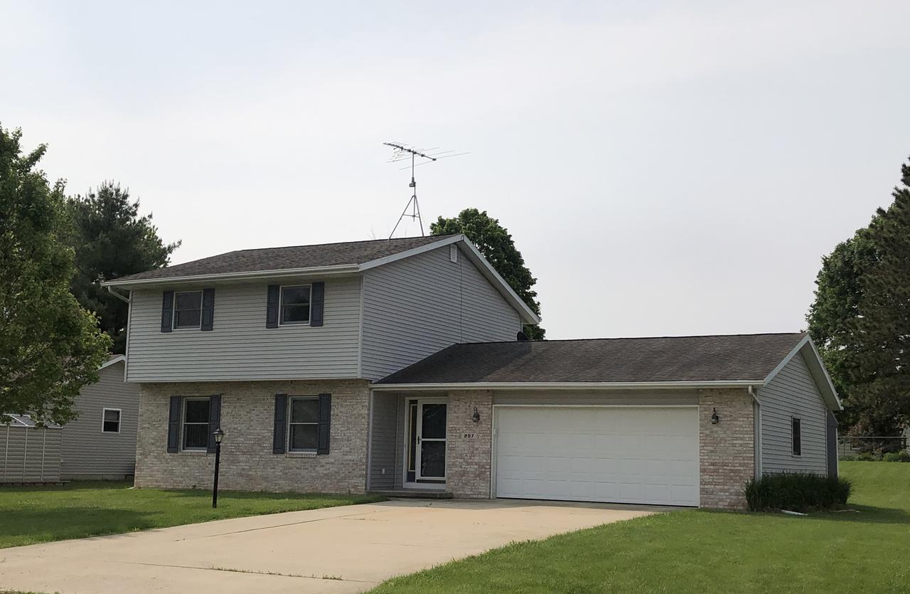 207 Meadows Dr., Orangeville, IL 61060