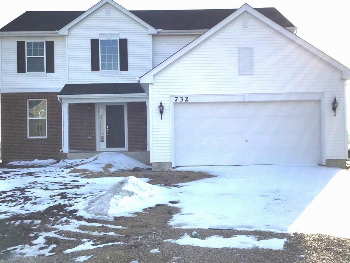 732 Kentshire Dr., Yorkville, IL 60560