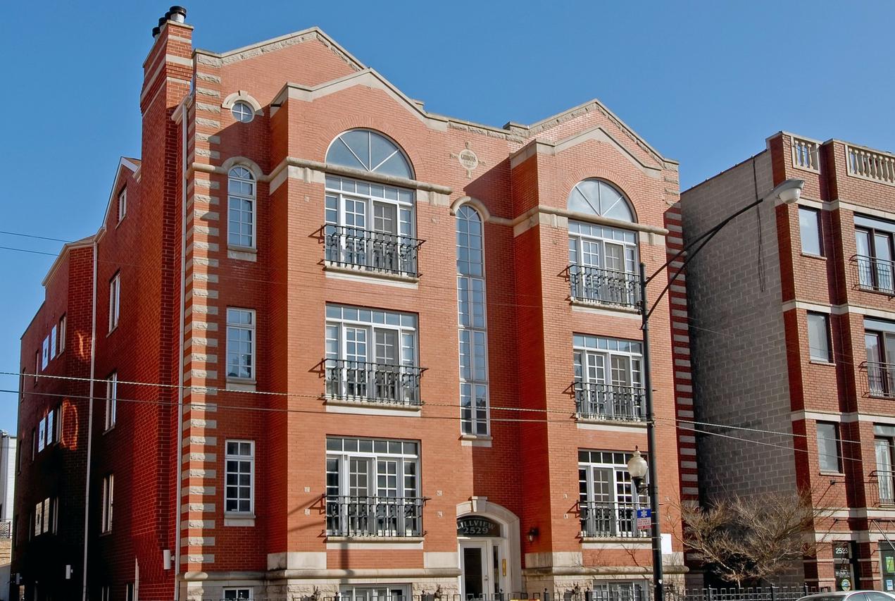 2529 N Halsted St. #2S, Chicago, IL 60614