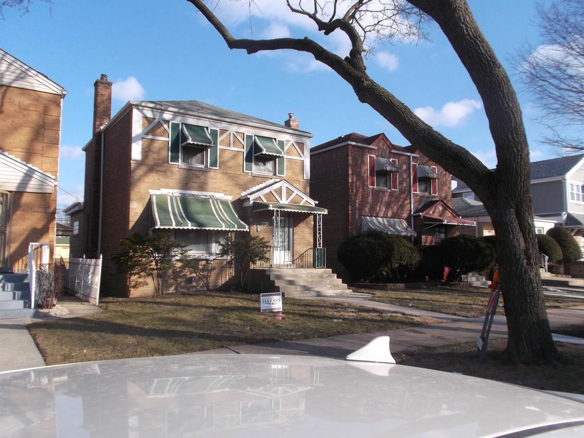 8621 S Dante Ave., Chicago, IL 60619