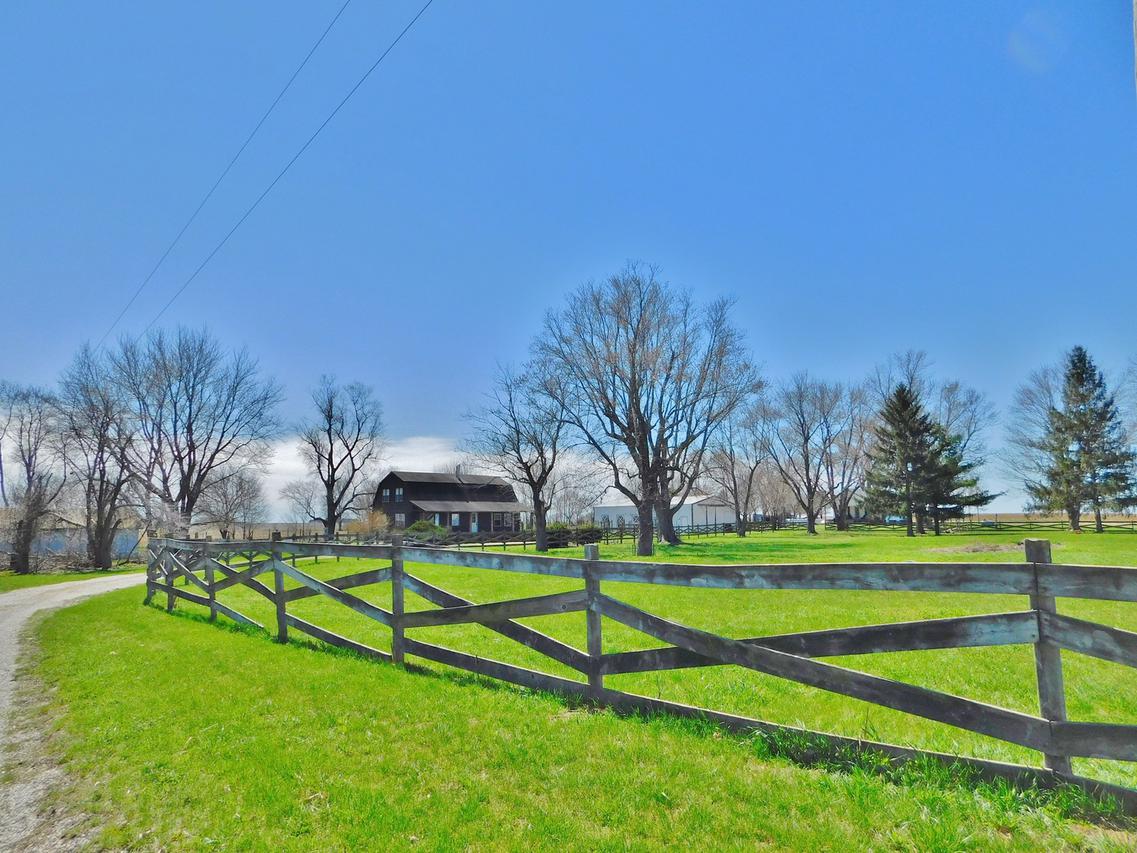 5764 E 200 North Rd., Sidell, IL 61876