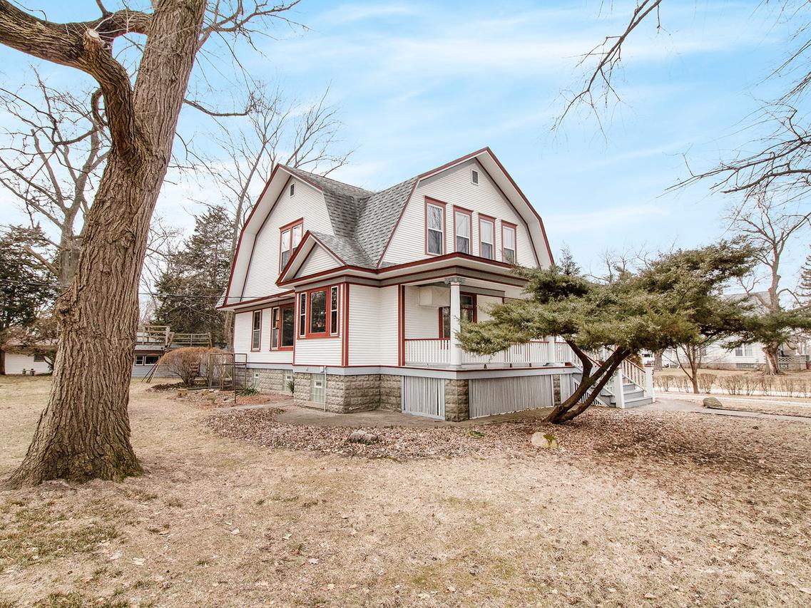 311 N Chicago Ave., Elwood, IL 60421