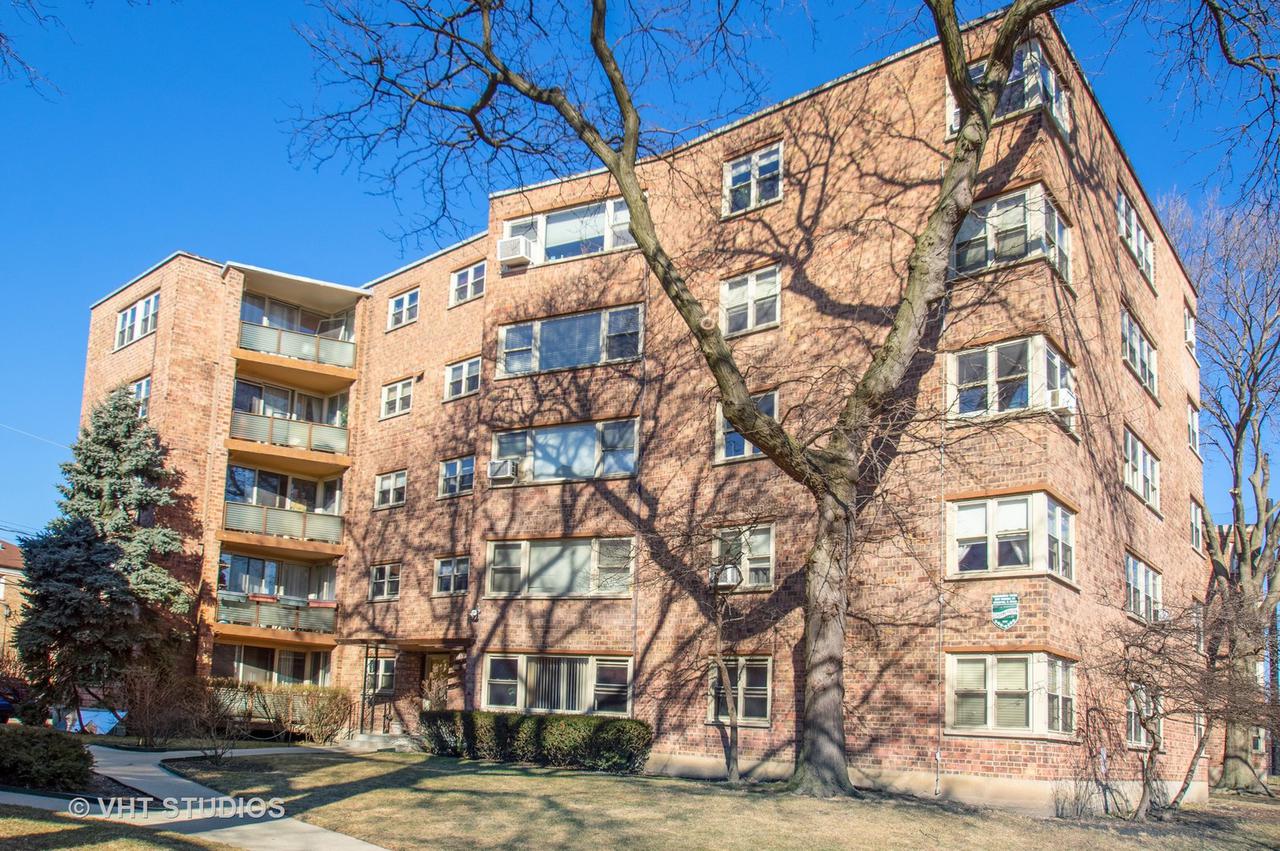2142 W Rosemont Ave. #1D, Chicago, IL 60659