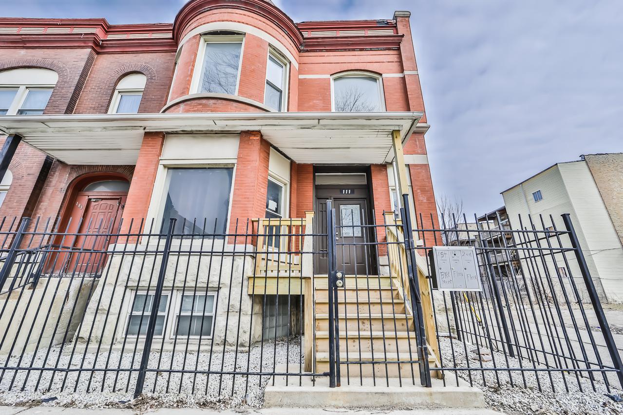 111 S California Ave., Chicago, IL 60612
