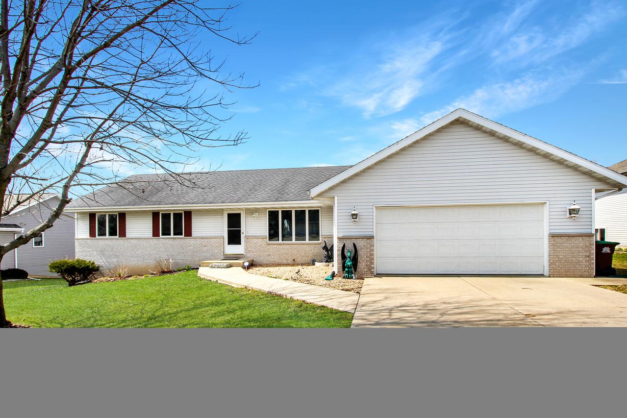 3102 Farmdale Ln., Freeport, IL 61032