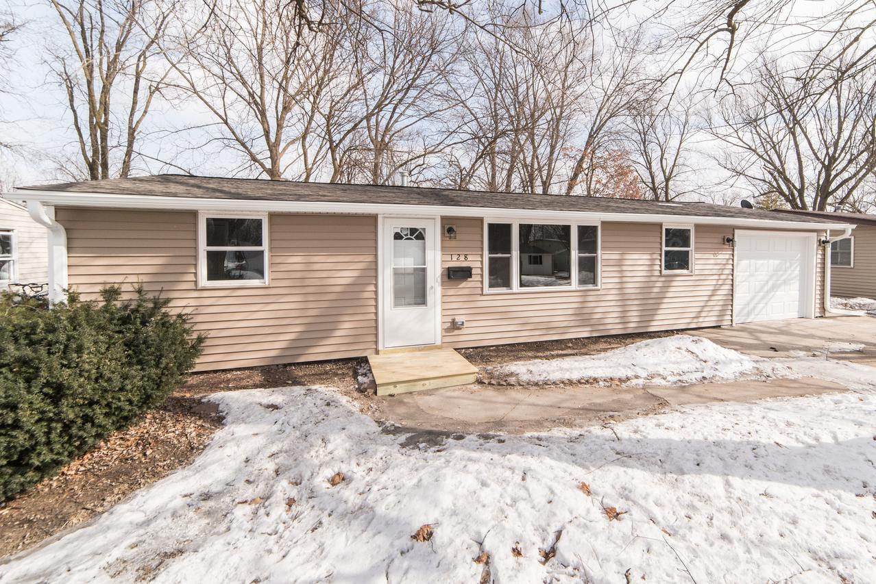 128 Home Dr., Dekalb, IL 60115