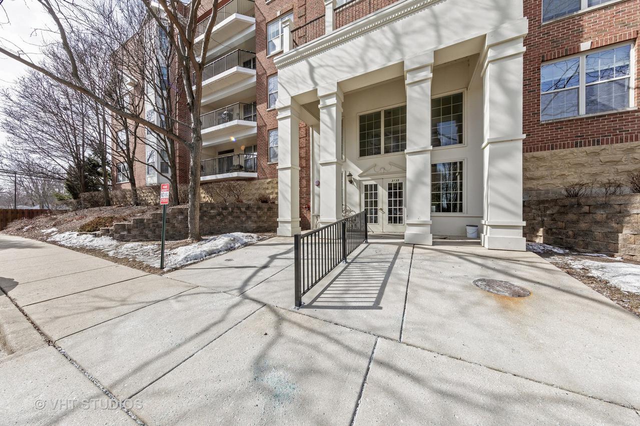 3135 Town Square Dr. #101, Rolling Meadows, IL 60008