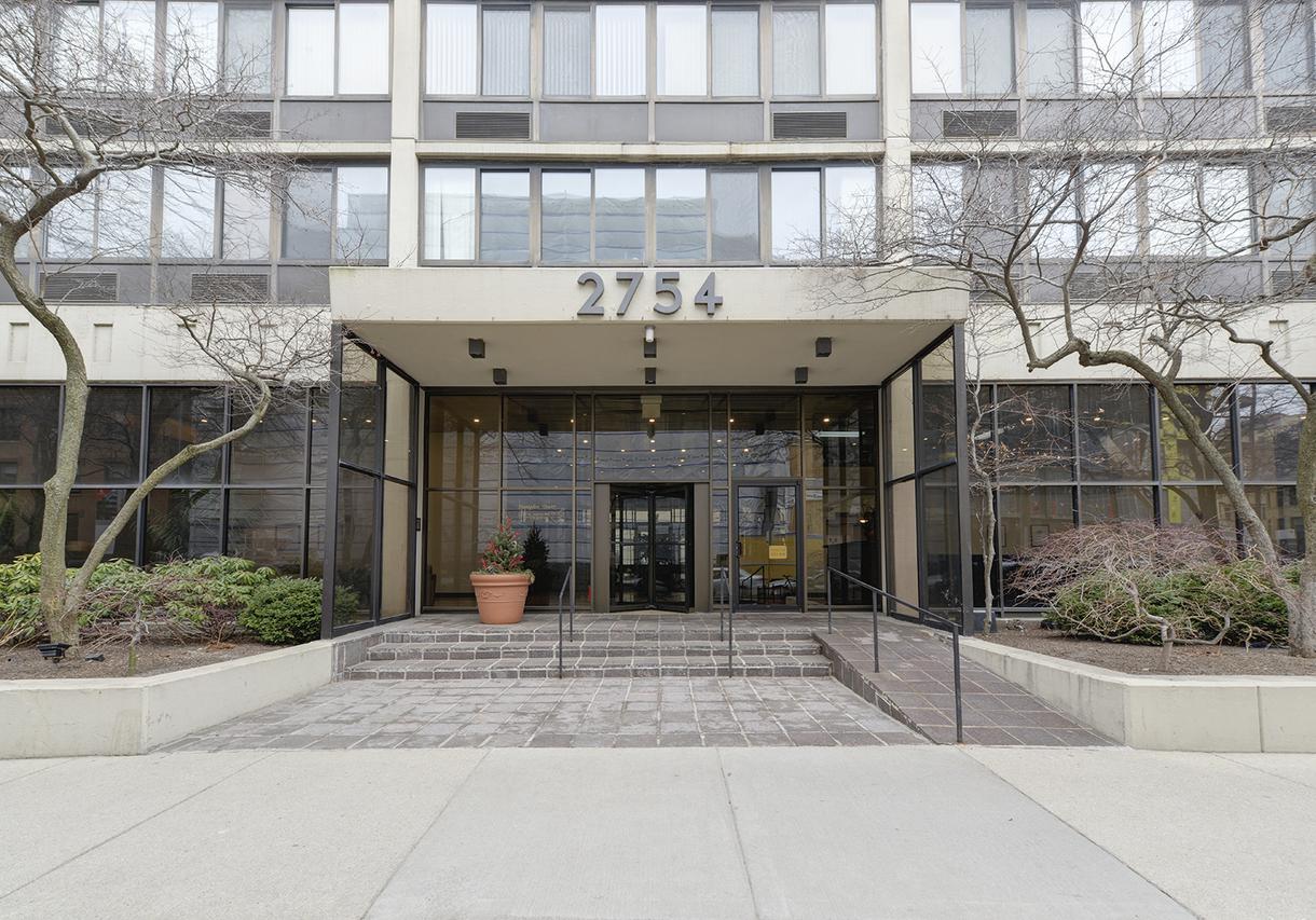 2754 N Hampden Ct. #1007, Chicago, IL 60614