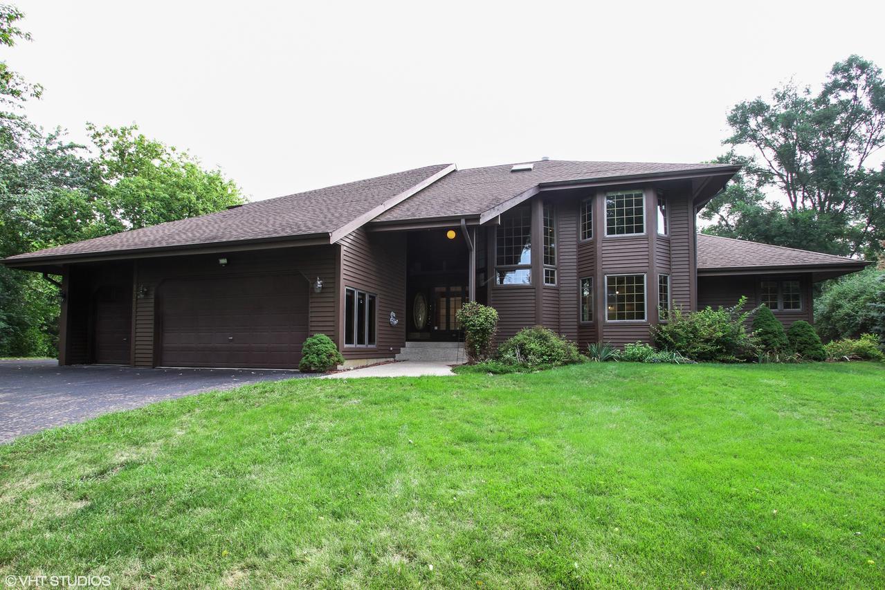 1370 Dunns Ct., Fox Lake, IL 60020