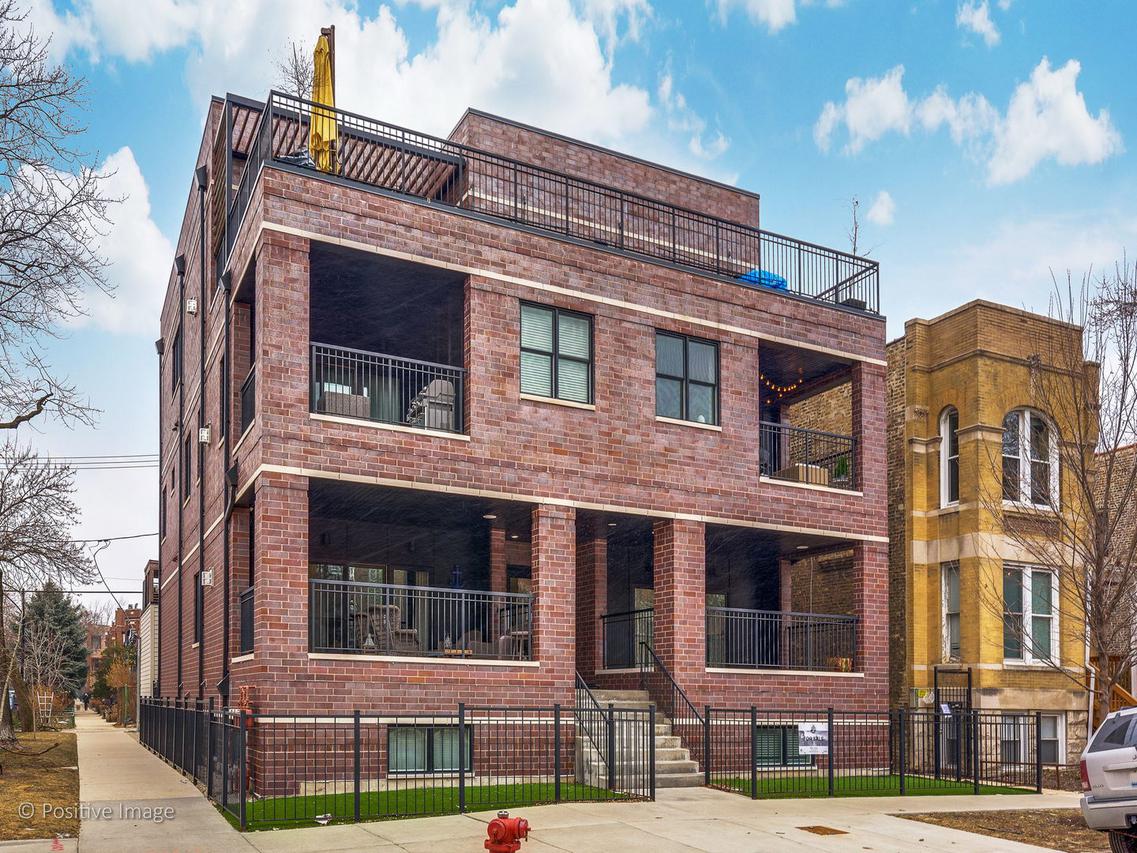 900 N Hoyne Ave. #2N, Chicago, IL 60622