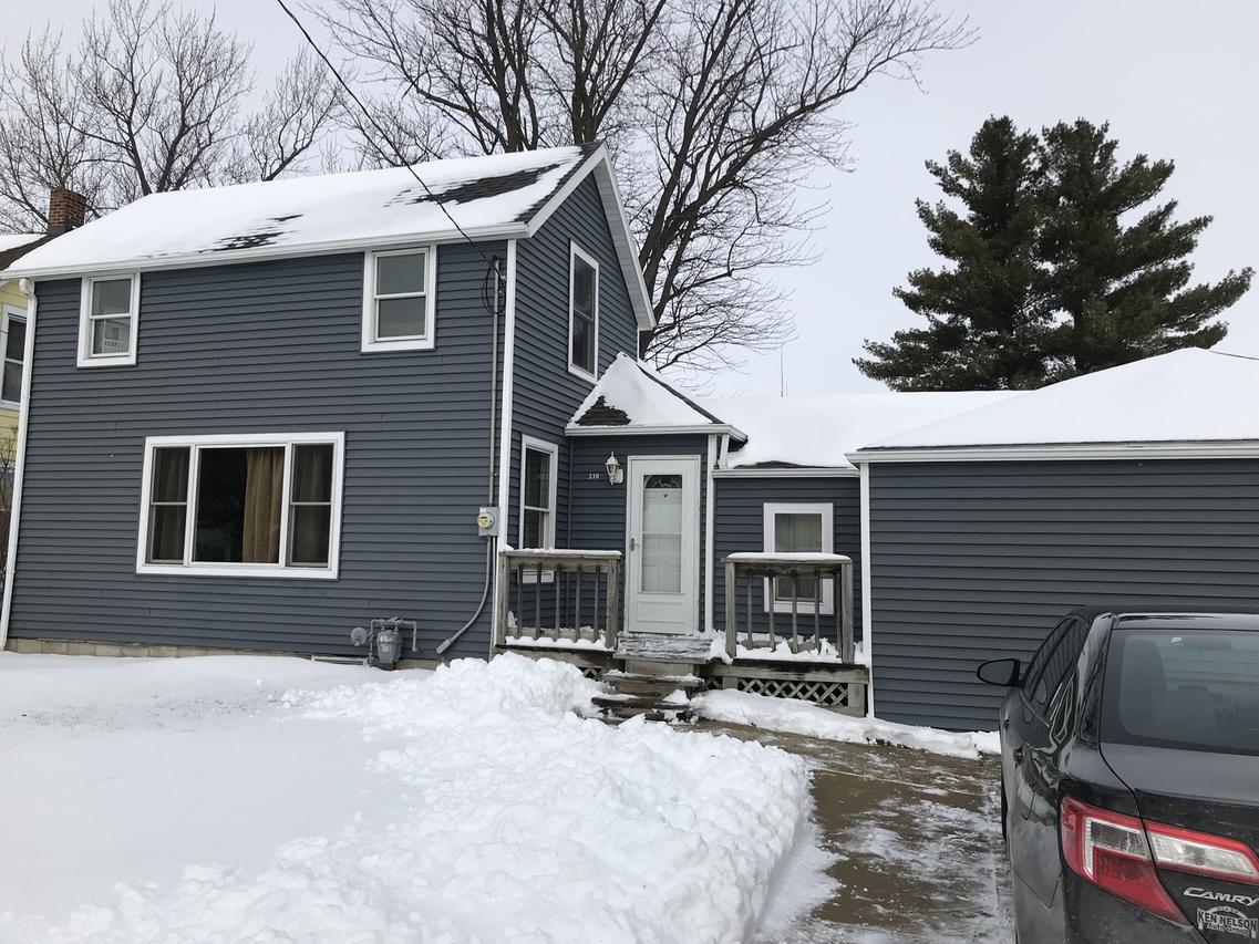 210 E Oak St., Manlius, IL 61338