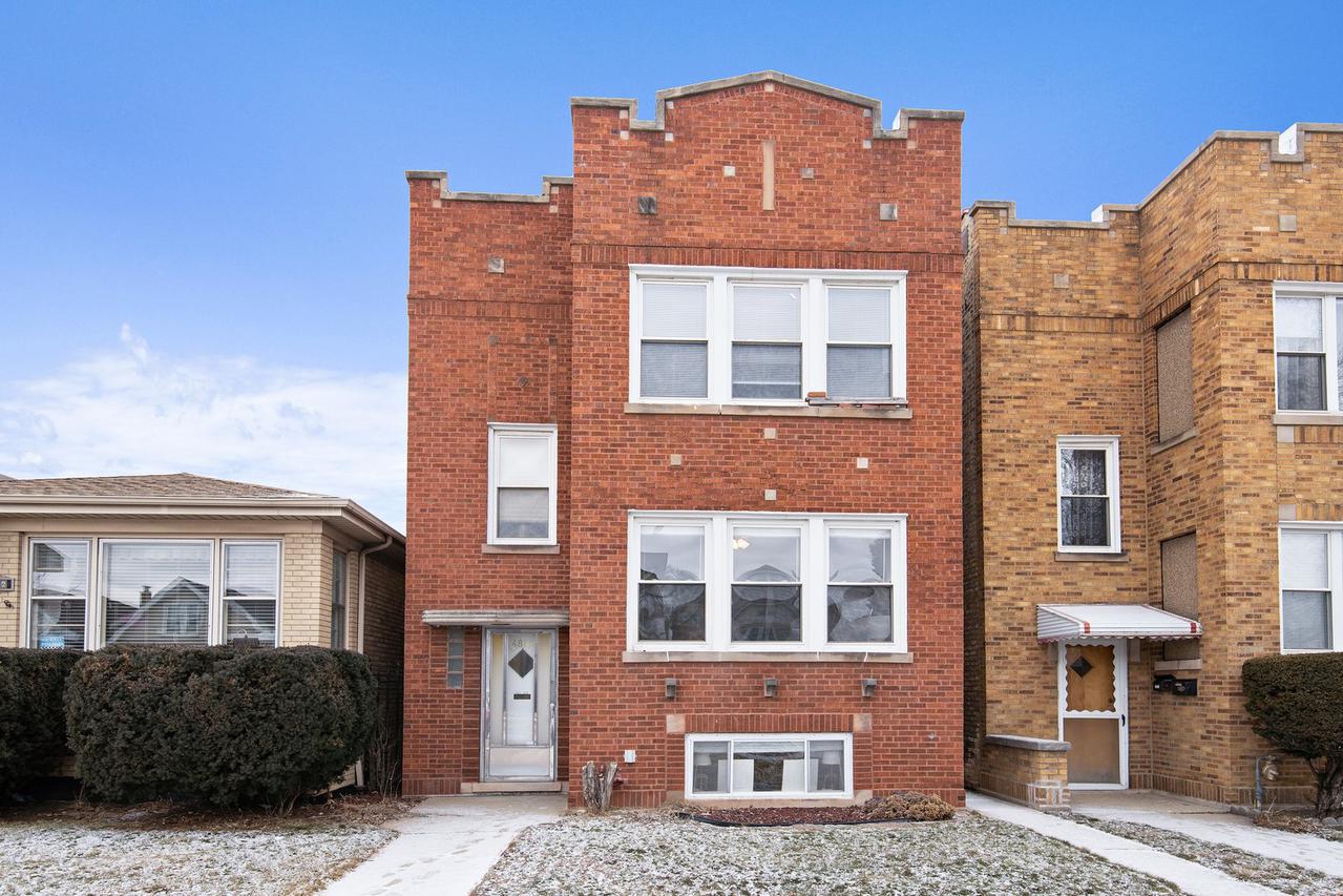 4814 W Strong St., Chicago, IL 60630