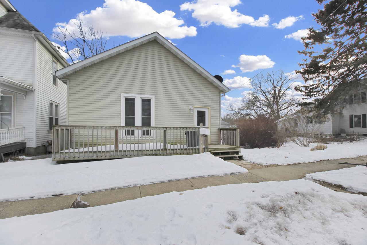 715 W Ordway St., Freeport, IL 61032