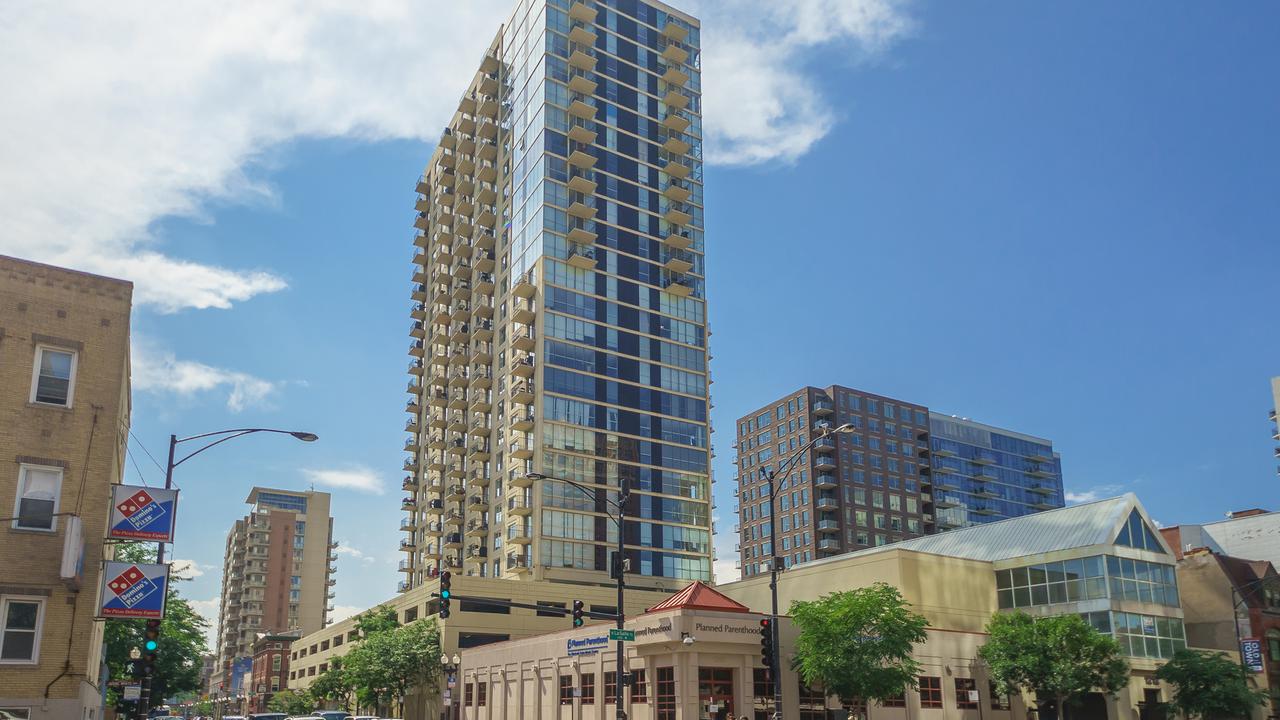 1212 N Lasalle Dr. #2301, Chicago, IL 60610