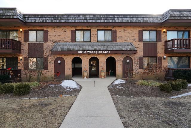 8010 Woodglen Ln. #204, Downers Grove, IL 60516
