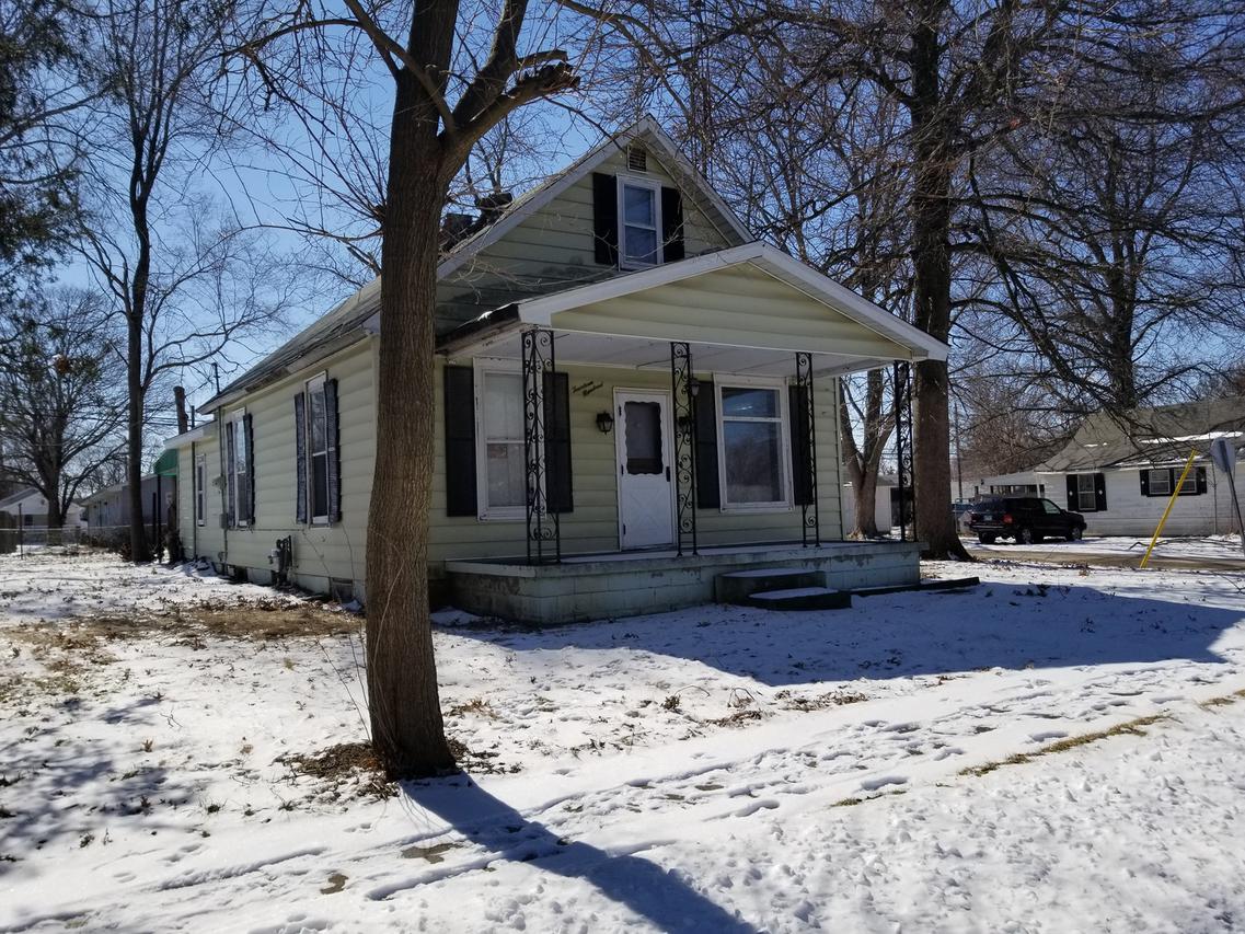 1400 E Washington St., Clinton, IL 61727