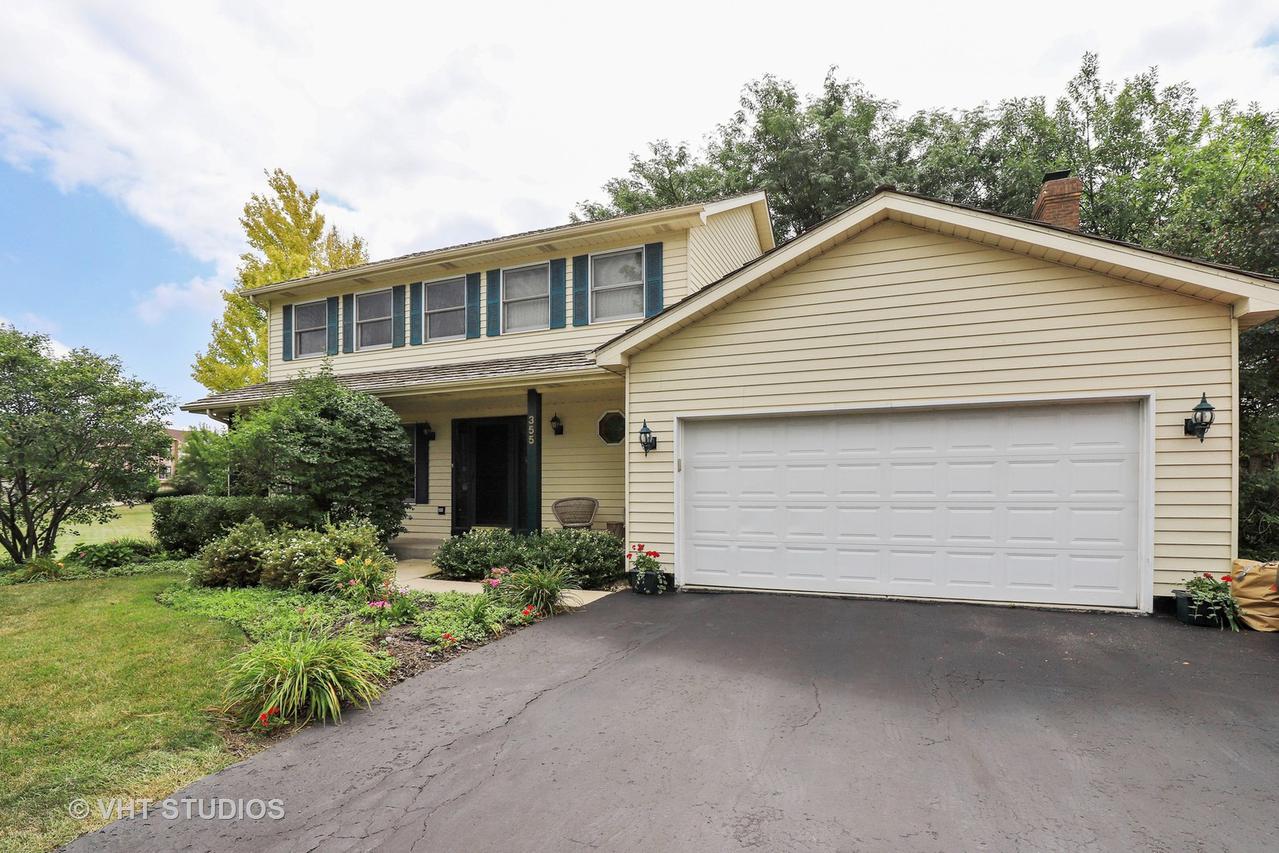 355 Kerry Way, Grayslake, IL 60030