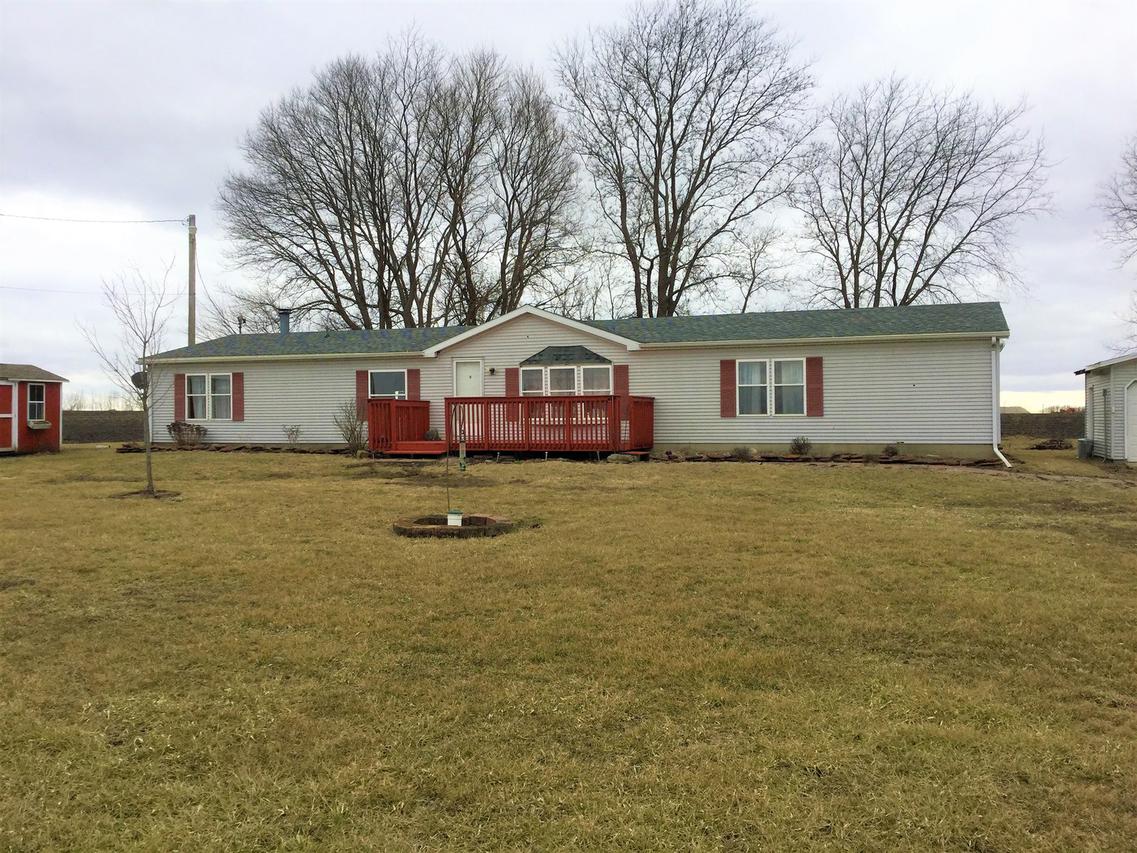 11776 N 400 East Rd., Fairmount, IL 61841