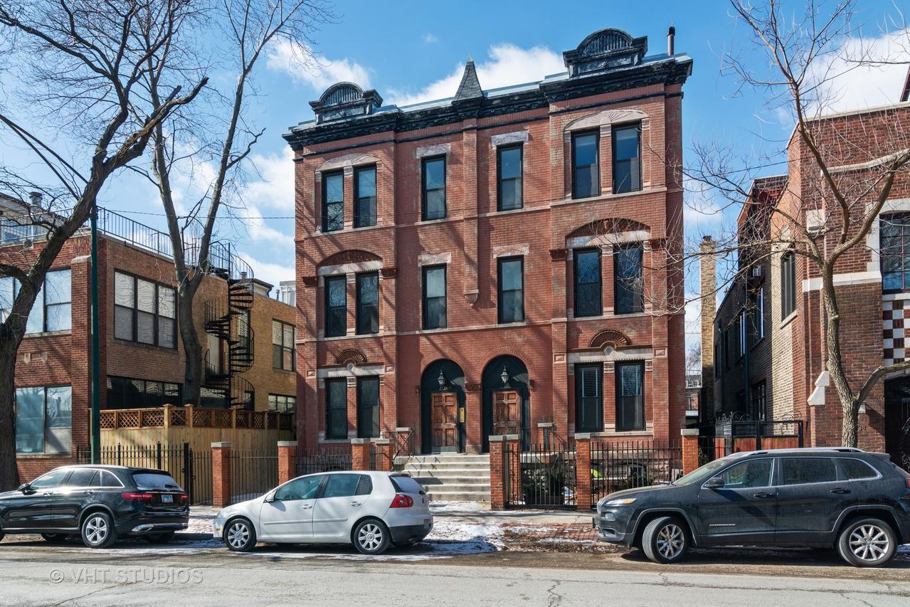 2236 N Racine Ave. #2N, Chicago, IL 60614