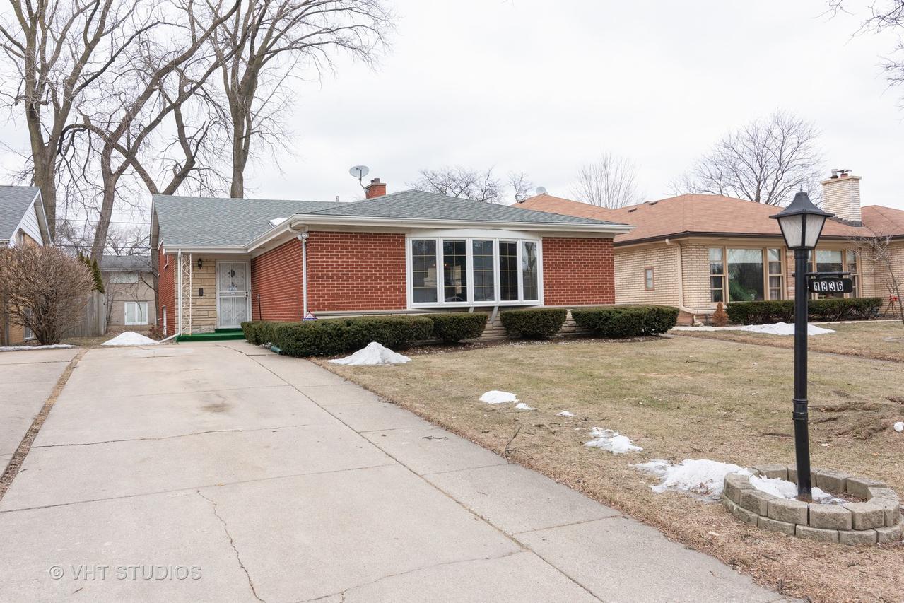 4836 W Coyle Ave., Lincolnwood, IL 60712