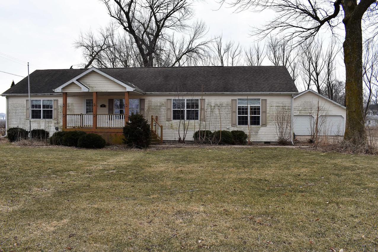 160 Chestnut St., Buckingham, IL 60917
