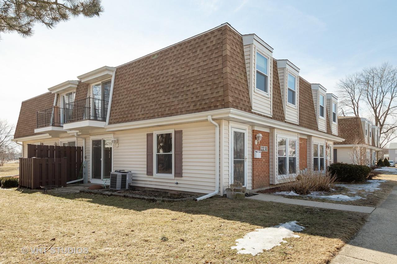 2231 Flower Ct., Schaumburg, IL 60194