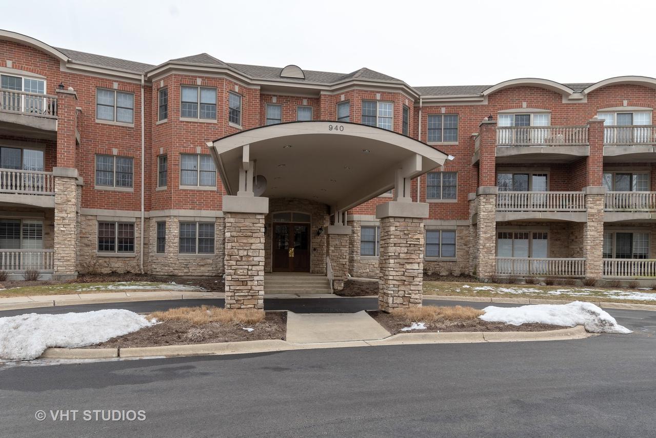 940 Augusta Way #209, Highland Park, IL 60035