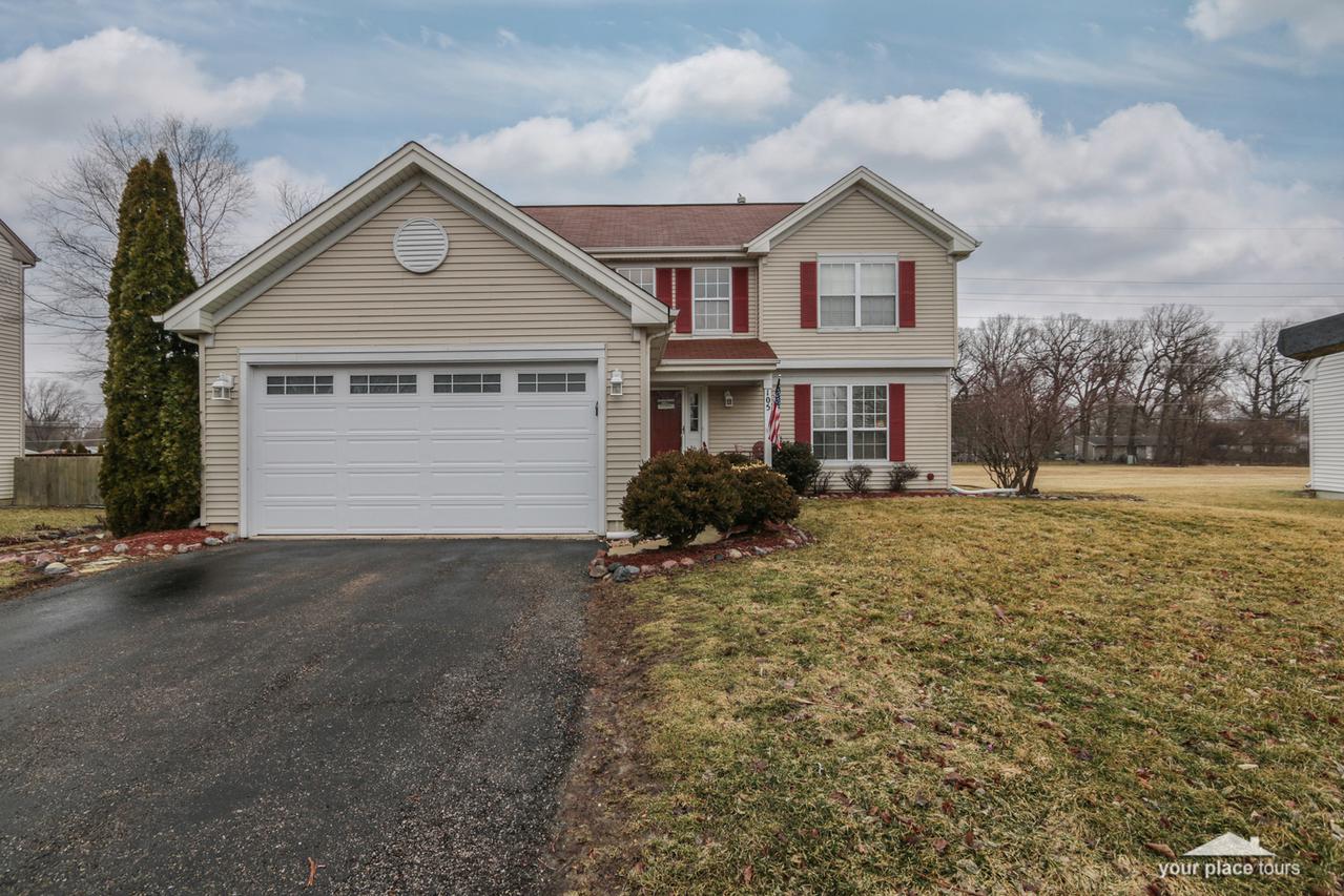 105 Brandon Ct., Oswego, IL 60543