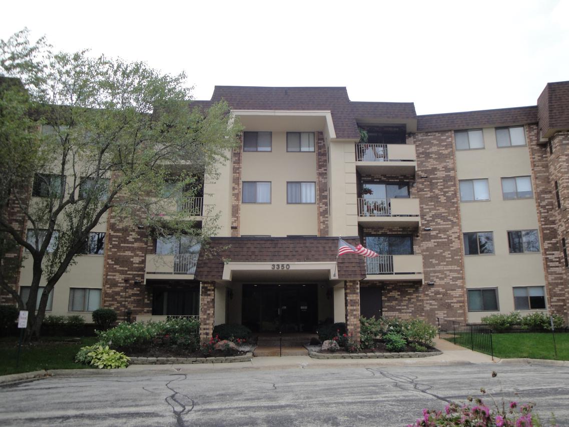 3350 N Carriageway Dr. #316, Arlington Heights, IL 60004