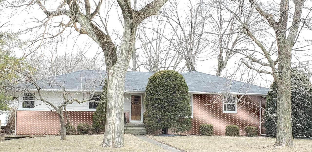 310 S Broadway St., Coal City, IL 60416