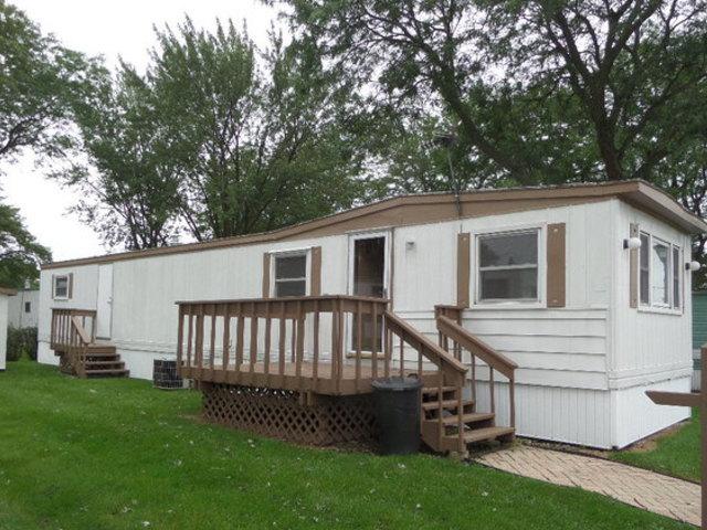 3141 7th St., Park City, IL 60085