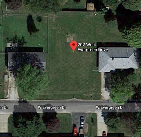 202 W Evergreen Dr., St. Joseph, IL 61873