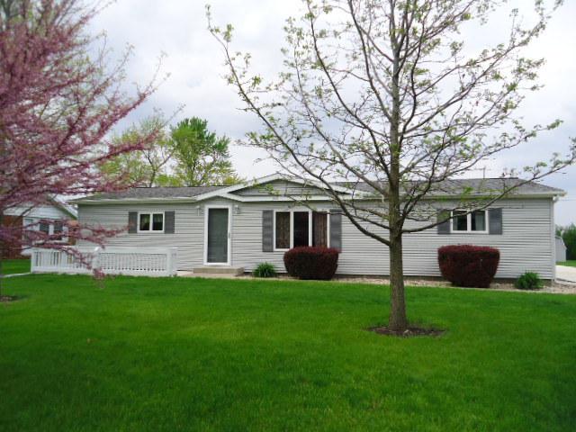 310 E 7th St., Gridley, IL 61744