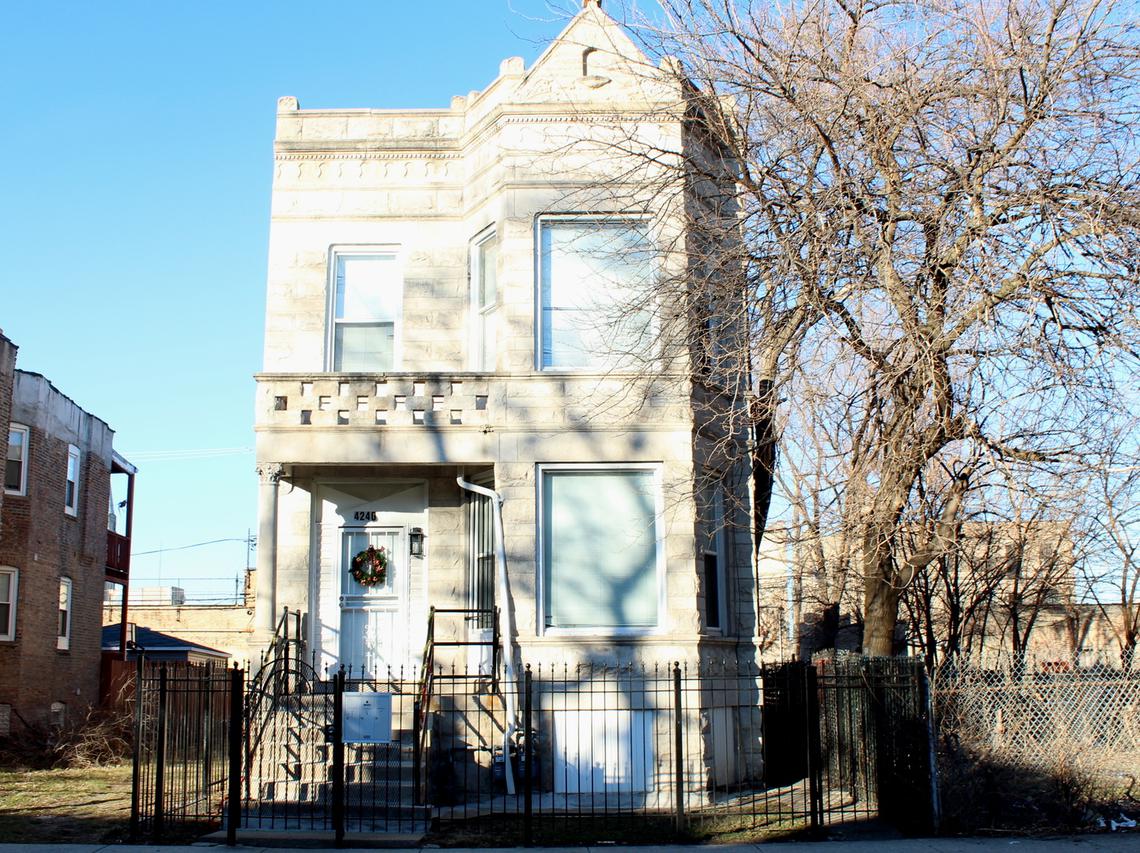 4240 W Monroe St., Chicago, IL 60624