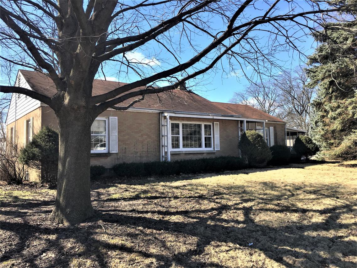 11301 S Oak Park Ave., Worth, IL 60482