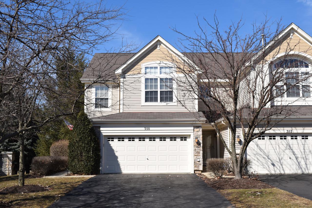 350 Vaughn Cir., Aurora, IL 60502