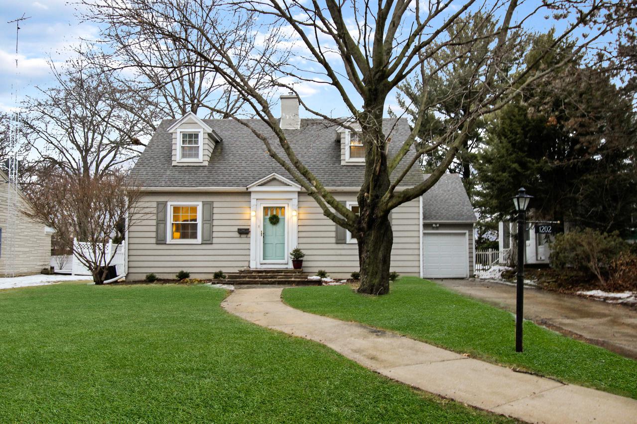 1202 S Benson Blvd., Freeport, IL 61032