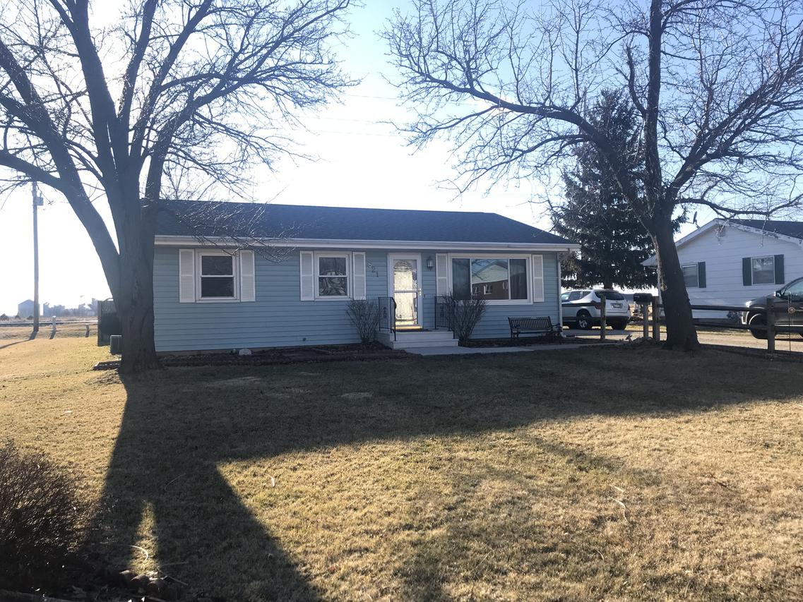 821 N Bell St., Gibson City, IL 60936