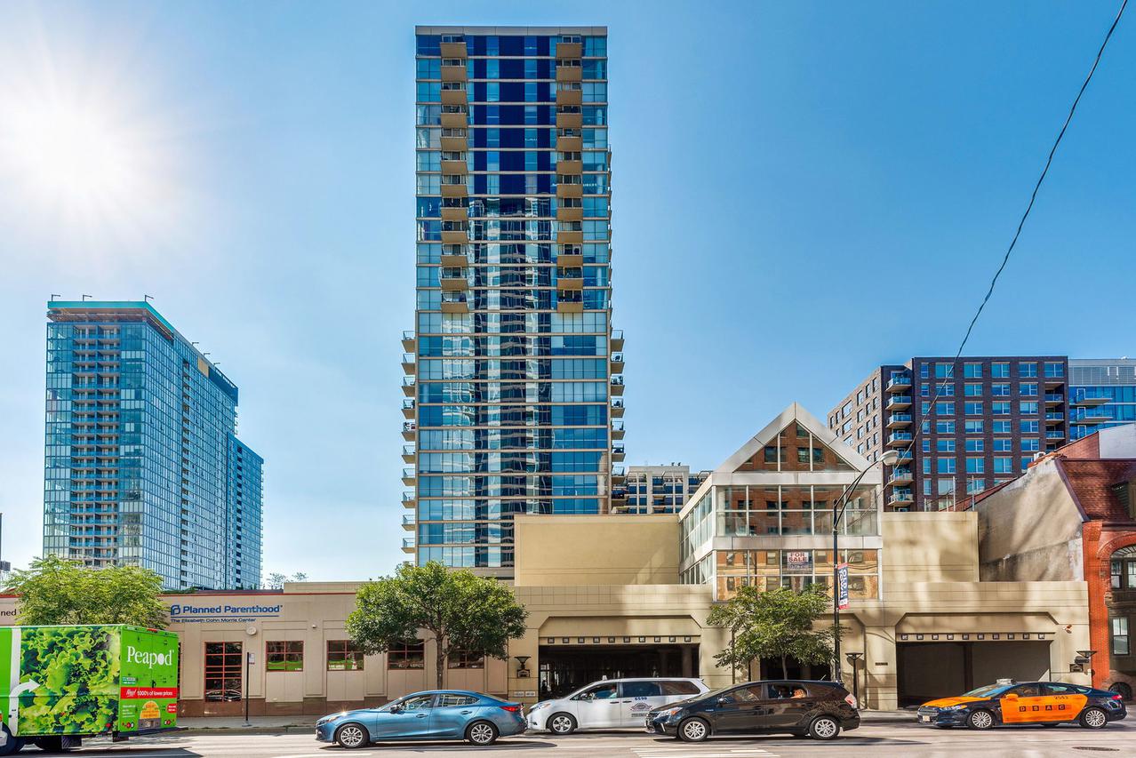 1212 N Lasalle Dr. #1708, Chicago, IL 60610