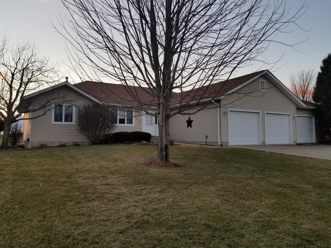 1003 S Barber Ave., Polo, IL 61064