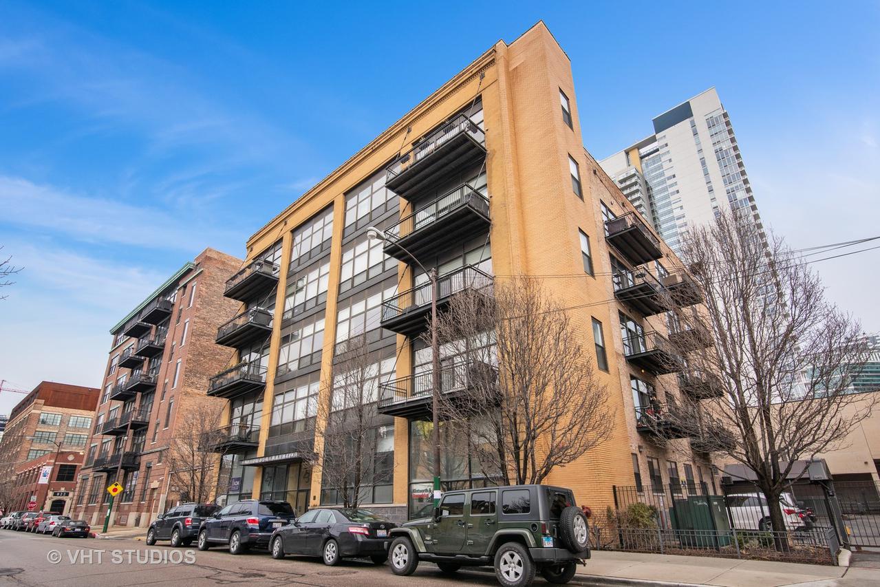 23 N Green St. #402, Chicago, IL 60607