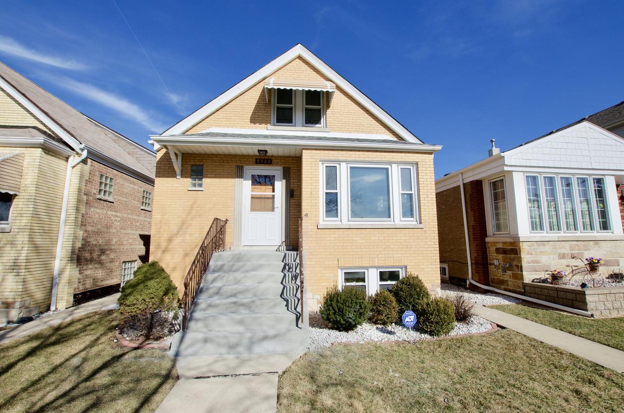 5523 S Meade Ave., Chicago, IL 60638