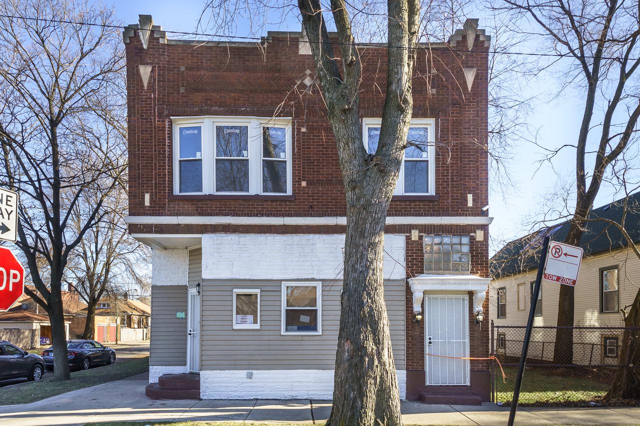 8501 S Colfax Ave., Chicago, IL 60617
