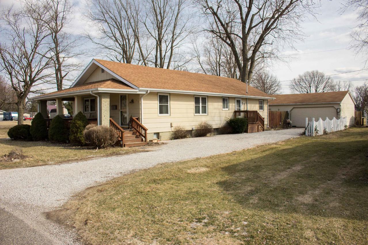210 E 12th St., Georgetown, IL 61846
