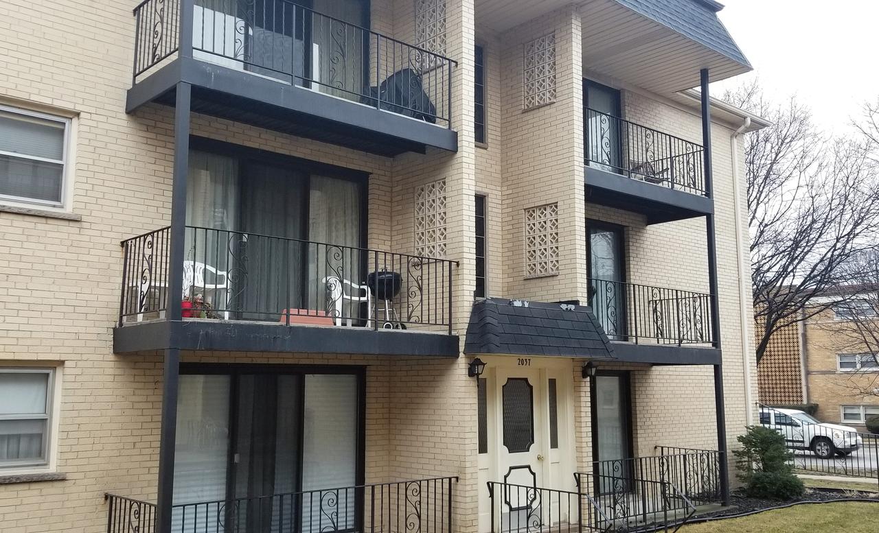 2037 N Harlem Ave. #3W, Chicago, IL 60707