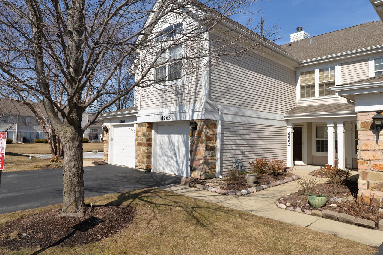 8962 W Heathwood Cir., Niles, IL 60714