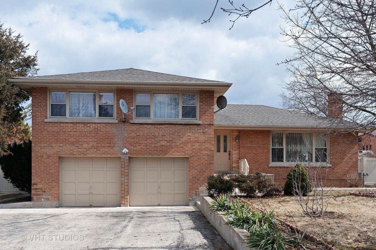 805 N Schoenbeck Rd., Prospect Heights, IL 60070
