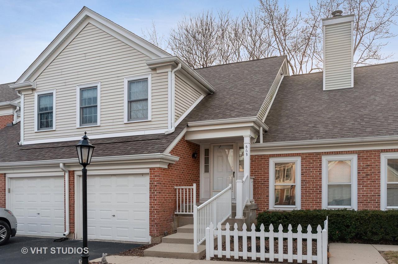 663 Regent Ln. #F, Prospect Heights, IL 60070