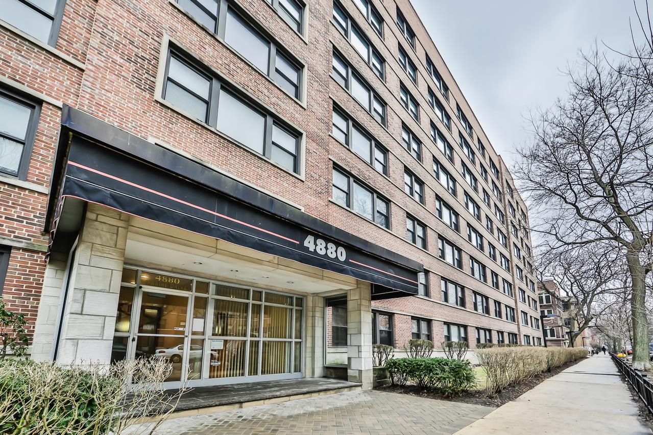 4880 N Marine Dr. #213, Chicago, IL 60640